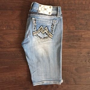 Miss Me Bermuda Light Wash Shorts Size 28